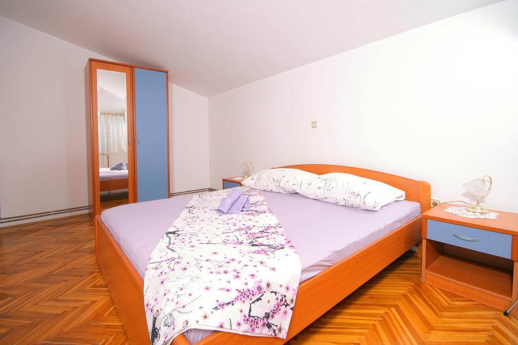 Apartments Daniela Traù Esterno foto